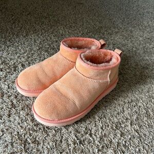 UGG Ultra Mini Boots - Beverly Pink - Size 8